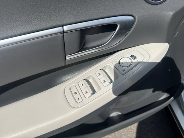 Used 2025 Hyundai Sonata SEL FWD image 9
