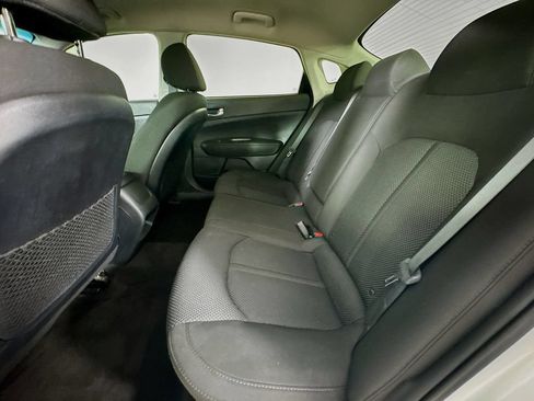Used 2020 Kia Optima LX FWD image 28