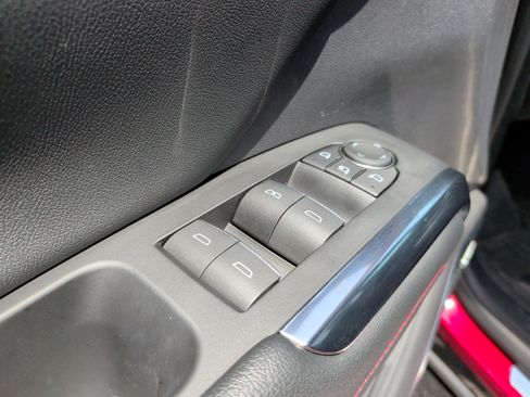 Used 2024 Chevrolet Traverse RS AWD/4WD image 32