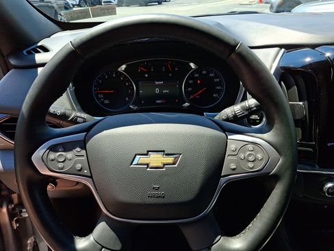 Used 2023 Chevrolet Traverse LT AWD/4WD image 20