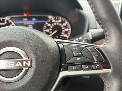 Used 2023 Nissan Altima 2.5 SR FWD image 22