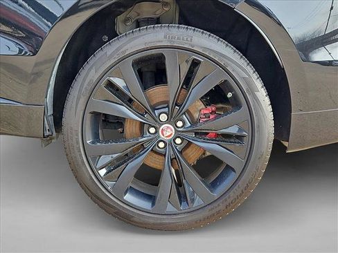 Used 2017 Jaguar F-PACE S image 25
