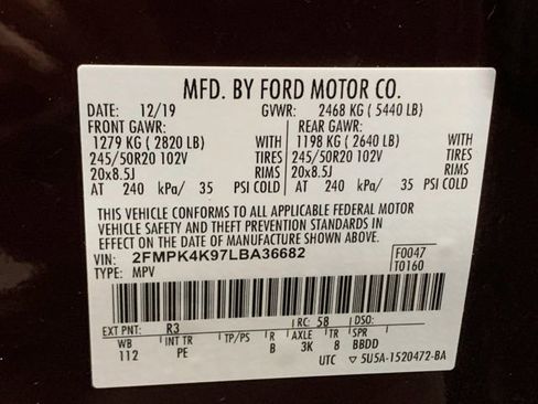 Used 2020 Ford Edge Titanium w/ Equipment Group 301A AWD/4WD image 30
