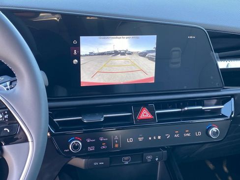New 2026 Kia Niro EX FWD image 22