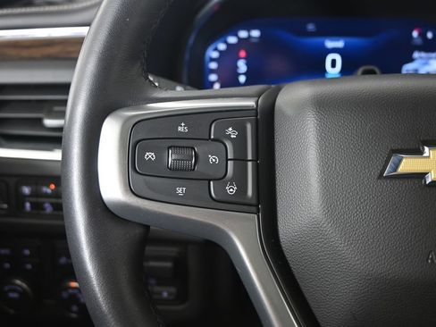 Used 2023 Chevrolet Suburban Premier w/ Advanced Technology Package AWD/4WD image 38