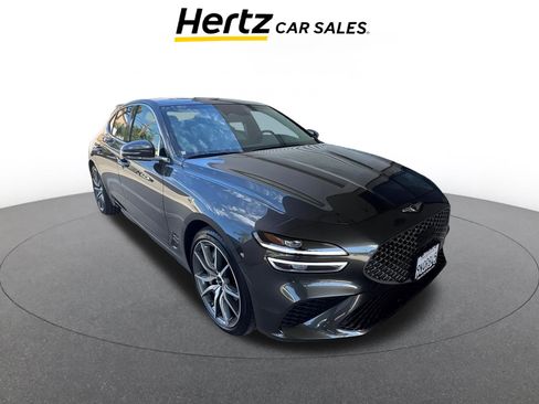 Used 2025 Genesis G70 2.5T image 1