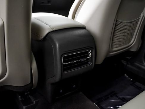 Used 2024 Lincoln Corsair FWD w/ Equipment Group 101A image 38