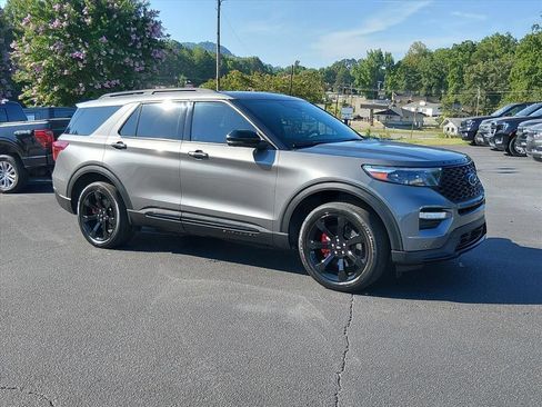 Certified 2023 Ford Explorer ST w/ Equipment Group 401A AWD/4WD image 2