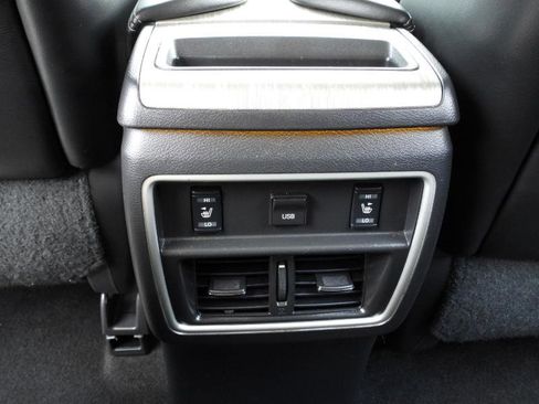 Used 2015 Nissan Murano Platinum w/ Cargo Package w/Cover image 39