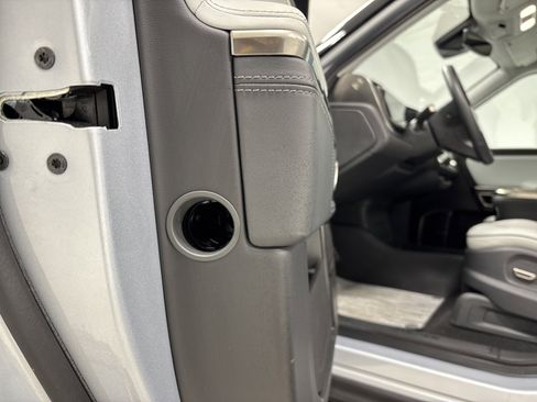 Used 2023 Rivian R1T Adventure image 30