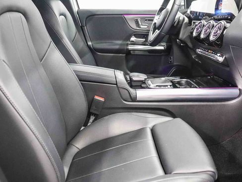 Certified 2023 Mercedes-Benz GLA 250 image 17