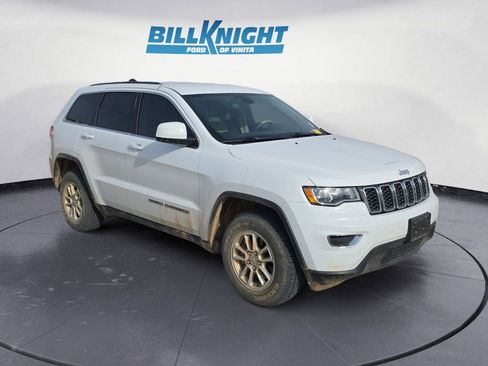 Used 2019 Jeep Grand Cherokee Laredo image 7