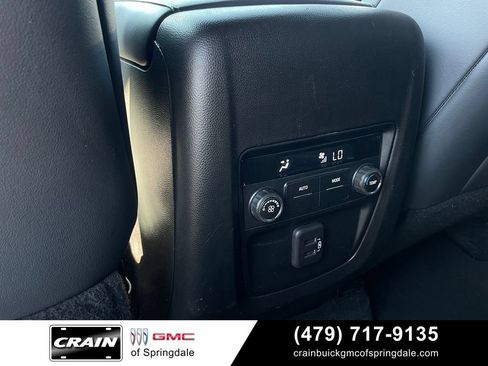 Used 2023 Buick Enclave Essence FWD image 27