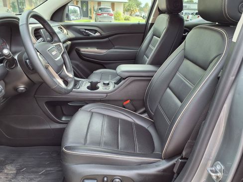 Used 2023 GMC Acadia Denali AWD/4WD image 12