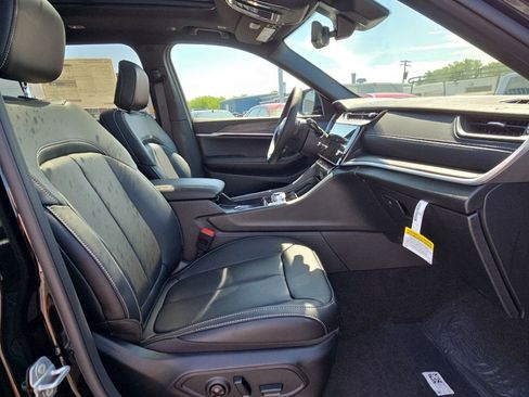New 2026 Jeep Grand Cherokee L Limited AWD/4WD image 62