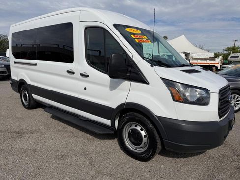 Used 2018 Ford Transit 350 XL image 3