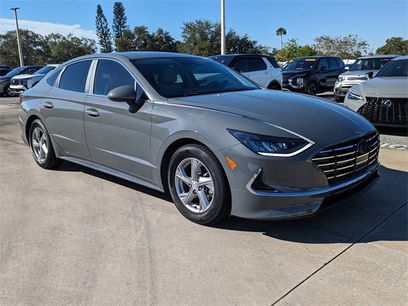 Used 2021 Hyundai Sonata SE w/ Preferred Accessory Package