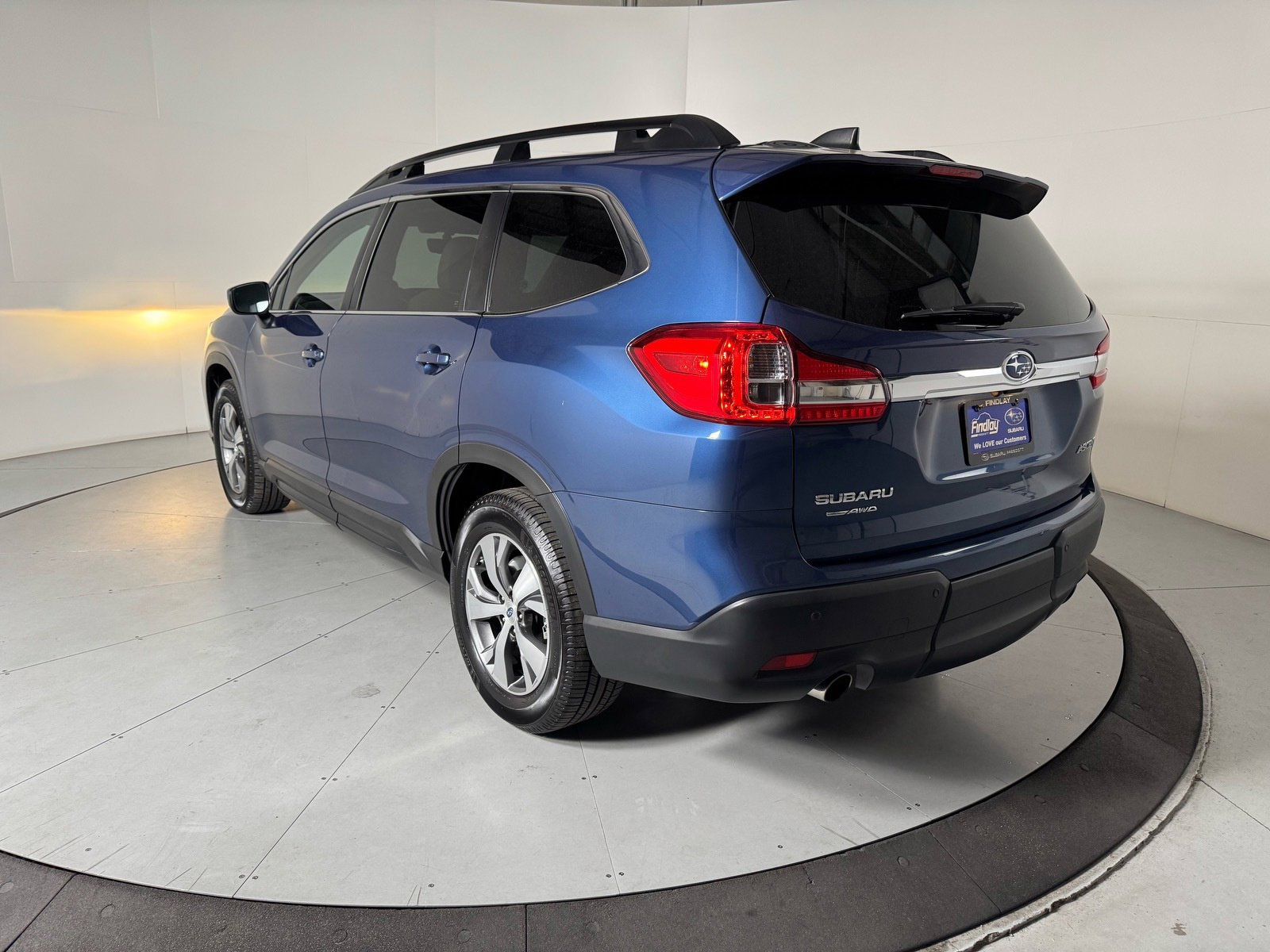 Used 2019 Subaru Ascent Premium AWD/4WD image 3