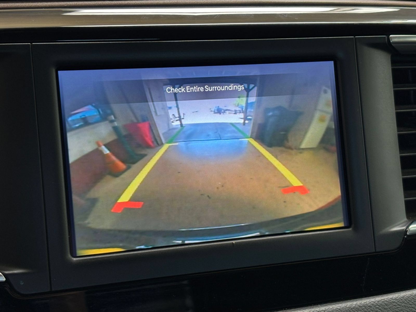 Used 2024 Chrysler Voyager LX FWD image 25