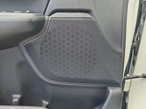 Used 2018 Honda CR-V EX image 15