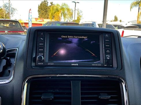 Used 2020 Dodge Grand Caravan GT FWD image 12