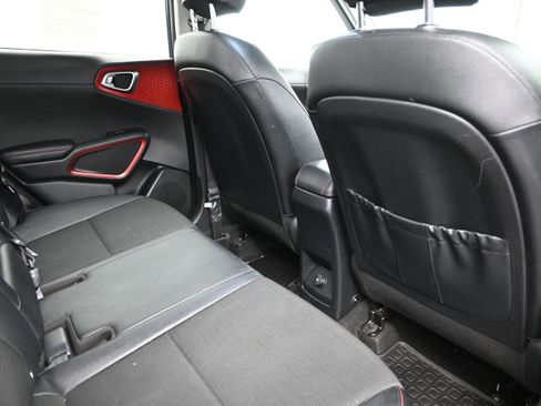 Used 2020 Kia Soul GT-Line Turbo FWD image 23