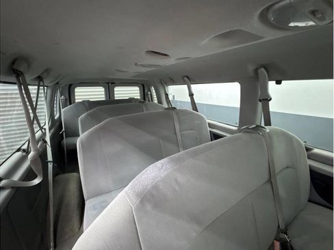 Used 2012 Ford E-350 and Econoline 350 XLT image 19