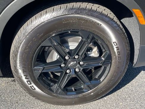 New 2025 Chevrolet Blazer LT w/ Convenience Package image 28