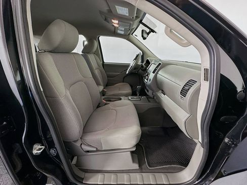 Used 2020 Nissan Frontier SV w/ Midnight Edition Floor Mats image 26
