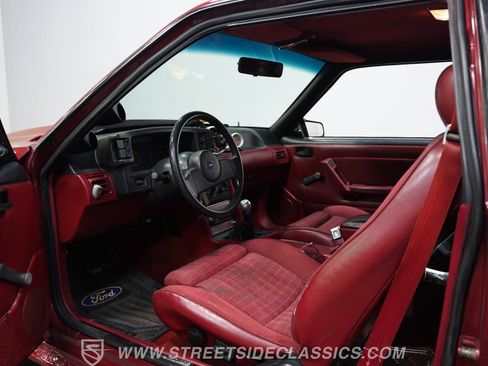 Used 1987 Ford Mustang GT RWD image 4