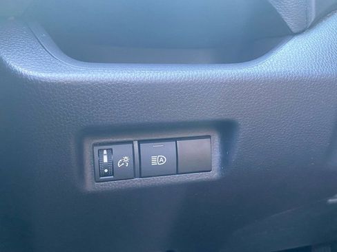 Used 2024 Toyota RAV4 XLE FWD image 25