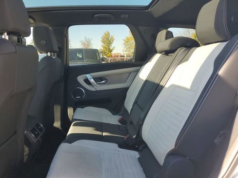Used 2025 Land Rover Discovery Sport Dynamic SE AWD/4WD image 12