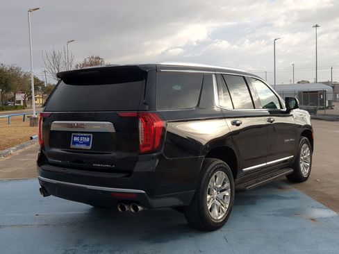 Used 2024 GMC Yukon Denali image 3