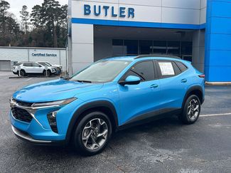 Certified 2025 Chevrolet Trax LT w/ Driver Confidence Package video 1