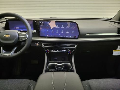 New 2026 Chevrolet Traverse LT w/ Driver Confidence Package image 45