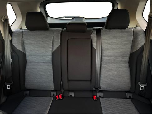 Used 2023 Nissan Rogue SV image 15