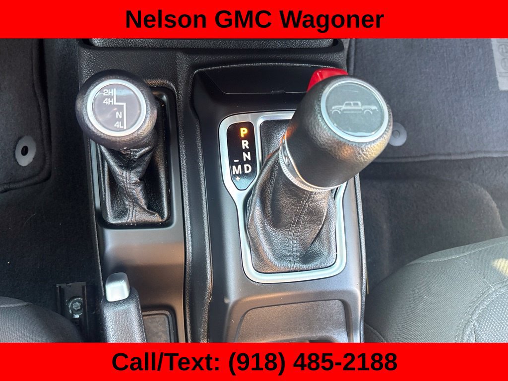 Used 2023 Jeep Gladiator Sport AWD/4WD image 25