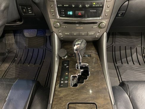 Used 2010 Lexus IS 350C image 22