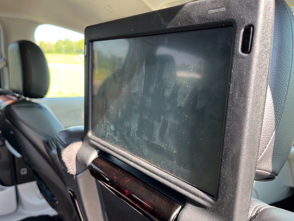 Used 2022 Chrysler Pacifica Touring-L w/ Uconnect Theater Family Group FWD image 35