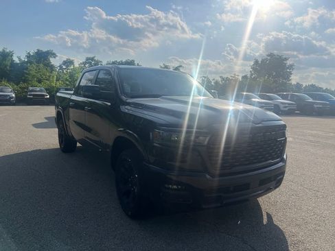Used 2025 RAM 1500 Big Horn AWD/4WD image 2
