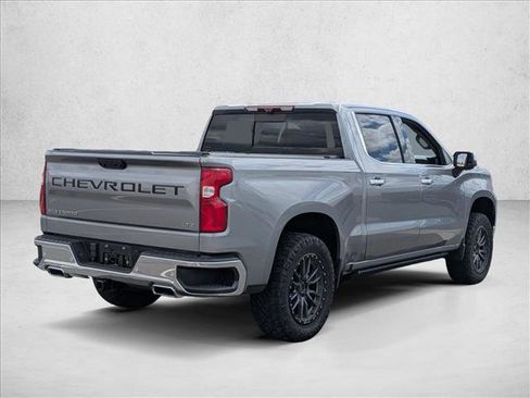 Used 2023 Chevrolet Silverado 1500 LTZ w/ LTZ Premium Package AWD/4WD image 5