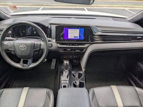 Certified 2025 Toyota Camry SE w/ Convenience Package FWD image 15