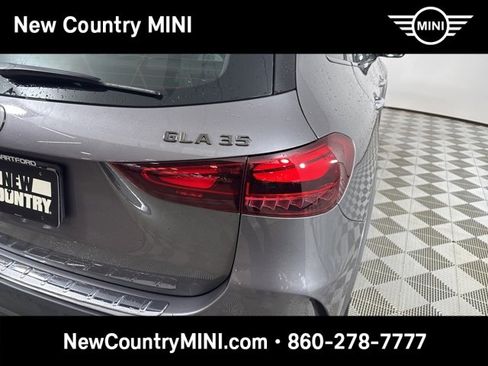 Used 2025 Mercedes-Benz GLA 35 AMG 4MATIC image 12