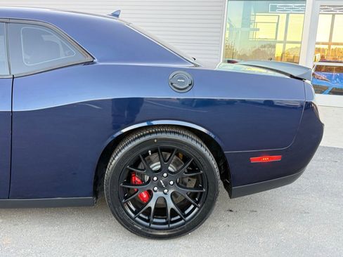 Used 2015 Dodge Challenger SRT Hellcat image 14