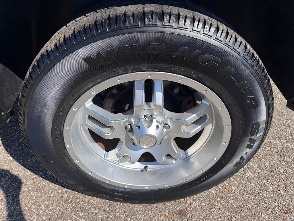 Used 2012 RAM 1500 Express RWD image 14
