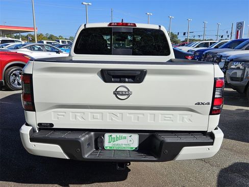 New 2026 Nissan Frontier SV w/ SV Convenience Package image 8