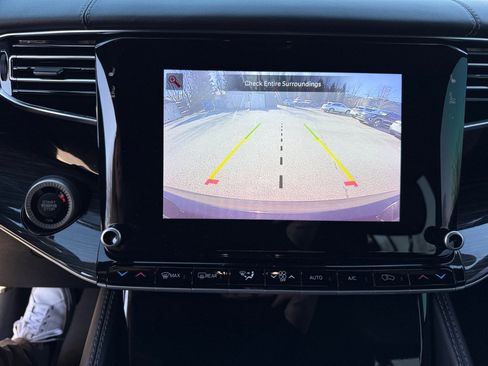 Used 2022 Jeep Wagoneer Series III image 22