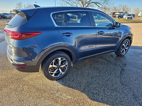 Used 2022 Kia Sportage LX image 6