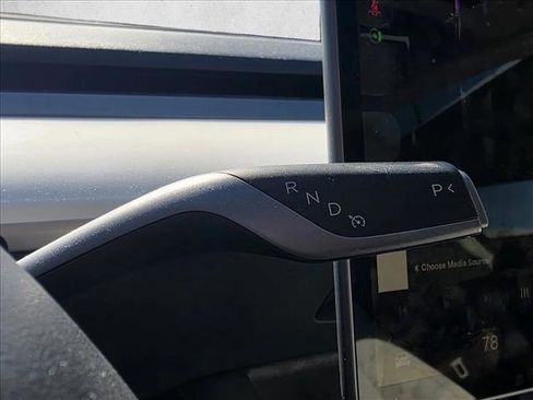 Used 2022 Tesla Model 3 image 13