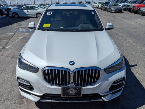 Used 2021 BMW X5 xDrive40i w/ Premium Package AWD/4WD image 3